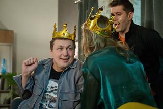 Na Wspólnej, odc. 3645: Mikołaj (Krzysztof Wieszczek), Filip (Marcin Chochlew) 