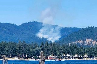 Podłożył ogień, a gdy strażacy go gasili, zamordował ich! Celowe działanie. Przerażający mord!