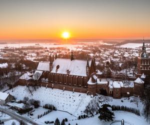 Z tych rejonów Polski migruje najwięcej ludzi. Wiemy, co jest powodem!