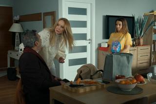 Barwy szczęścia odc. 3019. Kasia (Katarzyna Glinka), Agnieszka (Katarzyna Tlałka), Czesław (Marian Jaskulski)