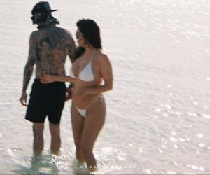 Kardashianka wynalazła odchudzający eliksir?! Przysięga, że to przez niego