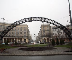 Spalona przez przeciwników tęcza w 2013 roku