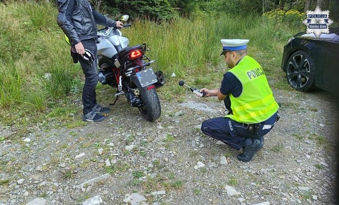 Policjanci z Bielska-Białej walczą z amatorami wiejskiego tuningu. Nic już nie zakłóci nocy?