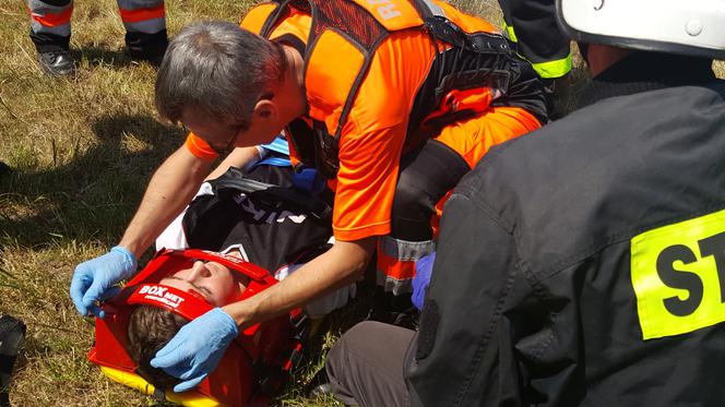 Uszkodzony samolot i awaryjne lądowanie! Ogromna akcja służb na lotnisku