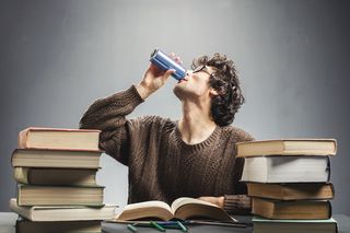 NAPOJE ENERGETYCZNE niewskazane dla dzieci