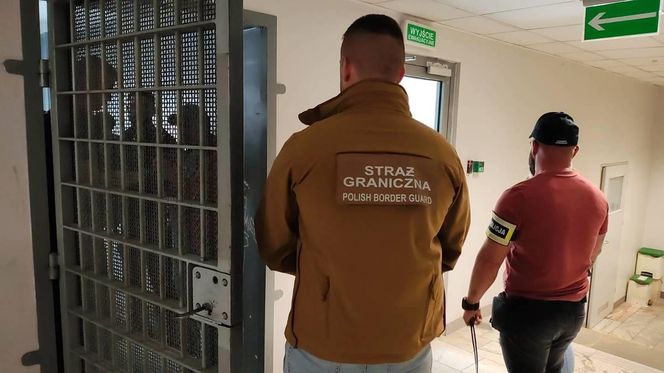Ogólnopolska akcja policji. Tysiące funkcjonariuszy, ponad 1500 zatrzymanych. Zdjęcia z działań