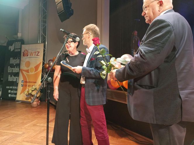 Jubileusz stowarzyszenia "Nasz Dom - Nasz Świat" i Warsztatów Terapiii Zajęciowej w Lesznie