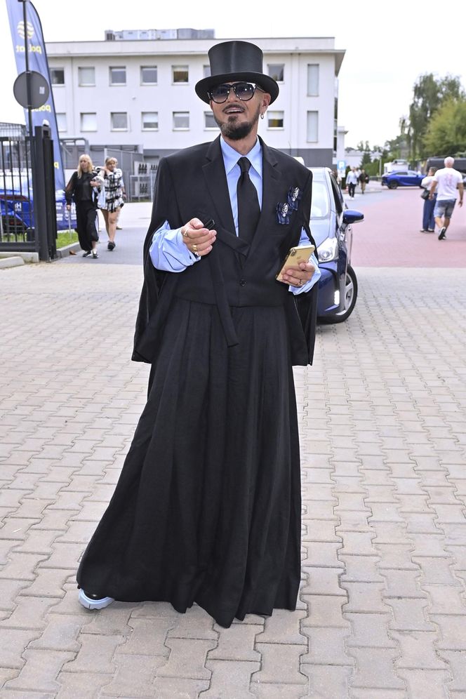 Gwiazdy na jesiennej ramówce Polsatu błyszczały błękitem i dekoltami poniżej pasa. Tylko Ada Fijał i Kasia Cichopek przełamały sztampę