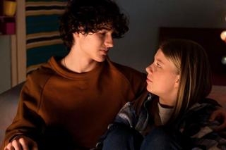 M jak miłość odc. 1804. Lenka (Olga Cybińska), jej chłopak Grzesiek (Borys Wiciński)