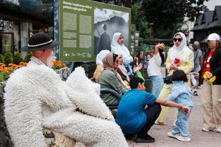 Arabowie szturmują Zakopane. Ten filmik to hit internetu. Dosłownie tak to wygląda
