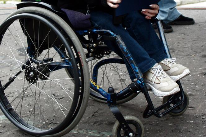 inwalida, niepełnosprawny, wózek
