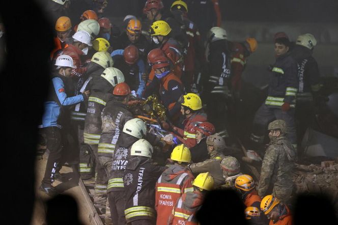 Turcja. Zawalił się budynek mieszkalny, zginęła co najmniej jedna osoba