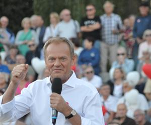 Donald Tusk, lider Platformy Obywatelskiej w Skarżysku-Kamiennej (Świętokrzyskie)