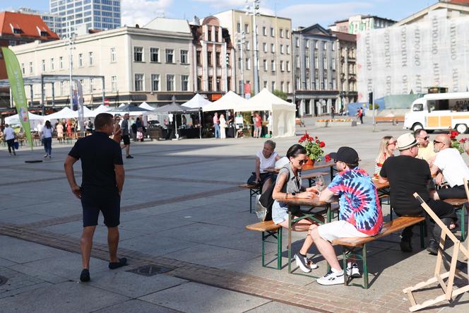 Trwa Fiesta Vinoteki w Katowicach. Degustacje, tańce i warsztaty na rynku