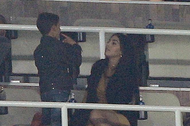 Cristiano Ronaldo z dziewczyną i synem na meczu