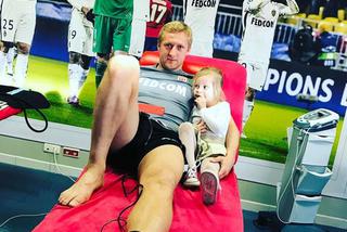 Kamil Glik wraca do zdrowia. Wzruszające zdjęcie z córeczką!