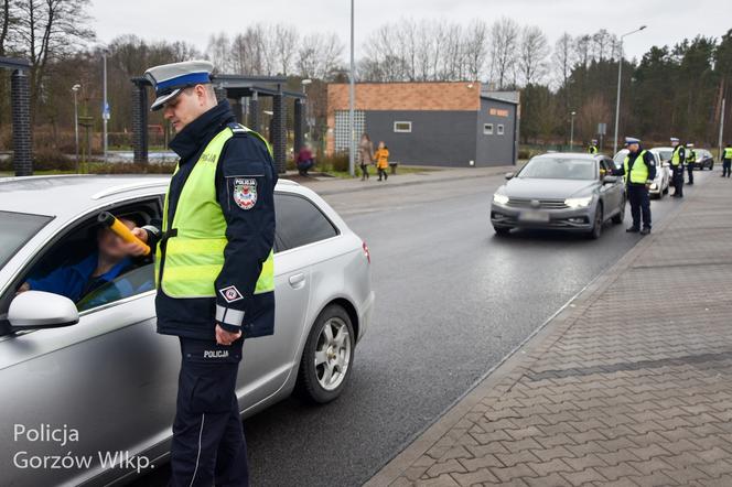 Marwice: Czterech kierowców na podwójnym gazie. To była zmasowana akcja!