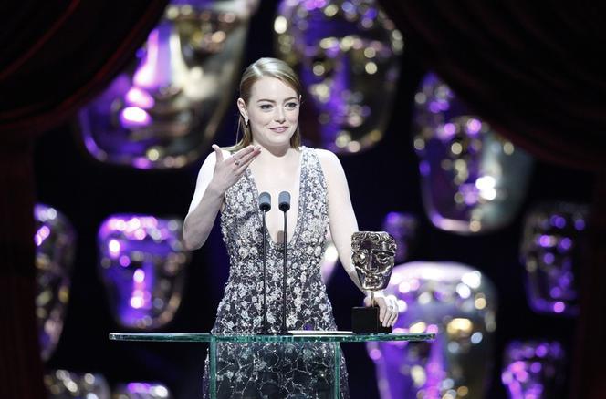 Emma Stone odbiera nagrodę za La La Land