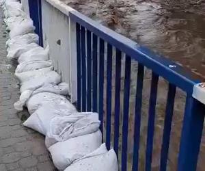 Lądek Zdrój i Stronie Śląskie zalewa woda. Dramatyczne relacje mieszkańców 