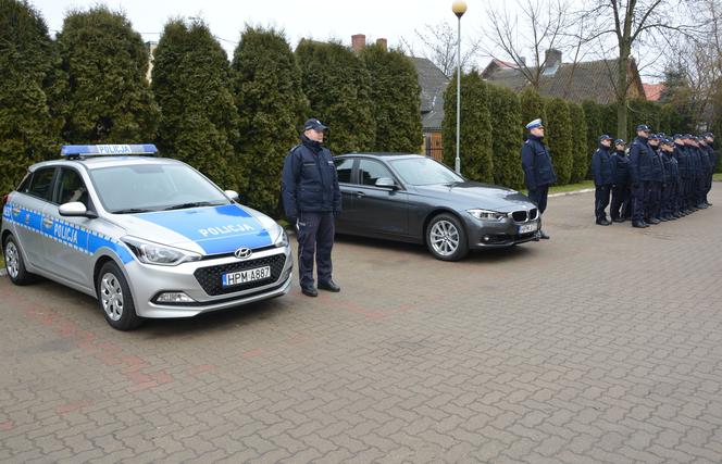 Nieoznakowany radiowóz BMW 330i xDrive policji w Sokółce