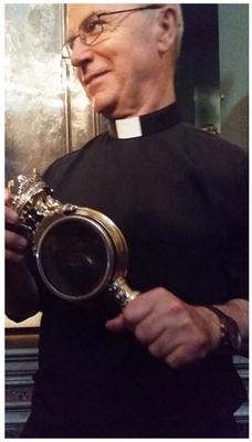 Wałęsa doświadczył cudu krwi św. Januarego: "W mojej obecności w pełni ożyła" 