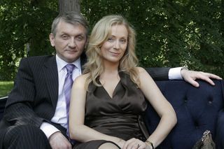 Dawno niewidziany Dariusz Kowalski pojawił się na premierze filmu. Tak dziś wygląda odtwórca roli Janusza Tracza z Plebanii