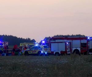 Chrcynno: Katastrofa lotnicza, samolot spadł na hangar. 5 osób nie żyje, wśród rannych dziecko