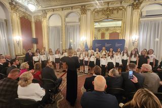 Medale dla zasłużonych, moc wzruszeń od najmłodszych. Piękny wieczór w polskim konsulacie