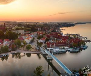 Ta kraina to raj dla turystów. Znajduje się tam m.in. „mazurski Sopot”