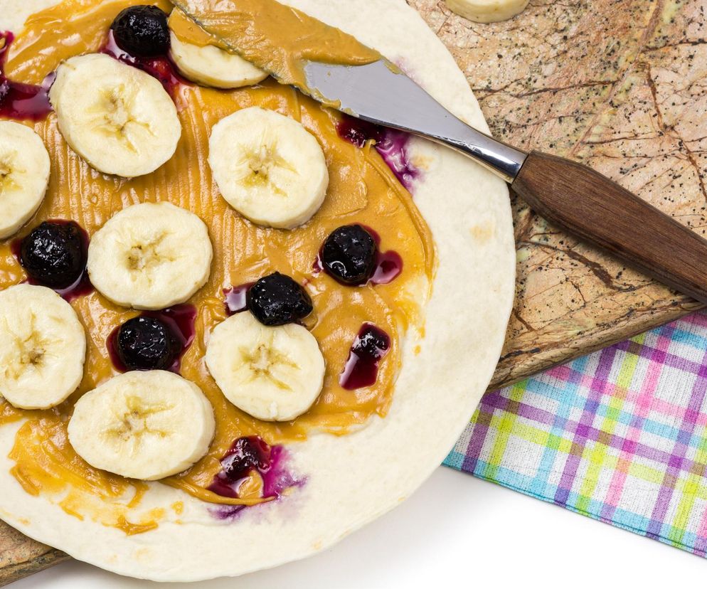 Na drugie śniadanie wybierz tortillę na słodko. Wystarczy kilka minut, żeby była gotowa