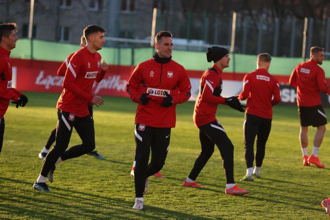 Pierwszy trening Reprezentacji Polski przed trójmeczem el. mistrzostw świata. Trener Sousa już układa klocki