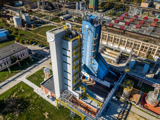 Grupa Azoty uruchomiła w Tarnowie drugą instalację stężonego kwasu azotowego