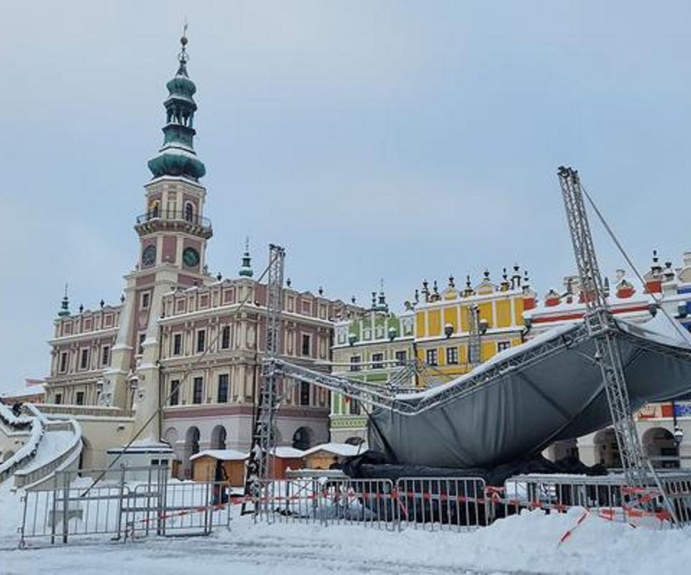 Lubelskie/Zamość - śnieg zawalił dach sceny na Rynku 