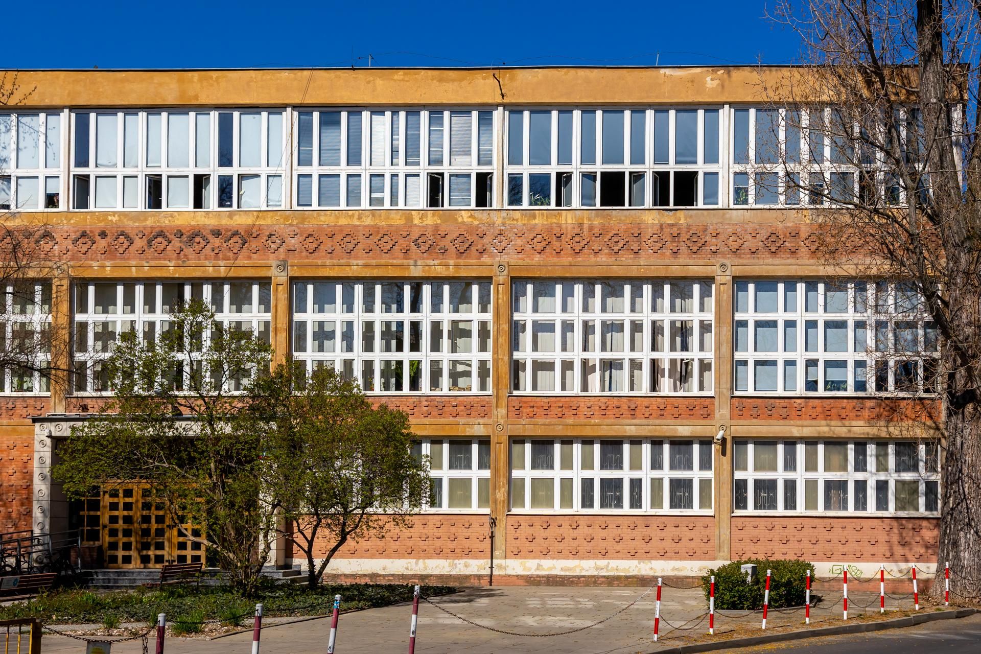 XXXV Liceum Ogólnokształcące im. Bolesława Prusa w Warszawie