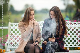 Polscy nastolatkowie palą najwięcej w UE. Polska ma drugie najtańsze papierosy w Unii Europejskiej