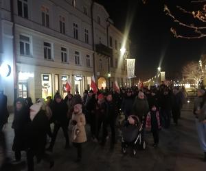 Marsz Pamięci Żołneirzy Wyklętych w Lublinie. Wcześniej odbył się laserowy pokaz