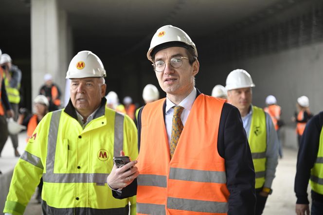 Byliśmy na budowie ostatniej stacji metra w Warszawie. Widok zapiera dech w piersiach