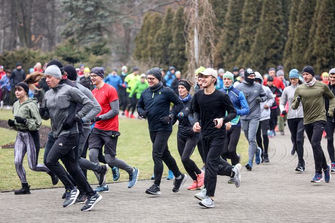 Sobotni parkrun jak zwykle przyciągnął tłumy. To wyjątkowy bieg w samym sercu Katowic ZDJĘCIA