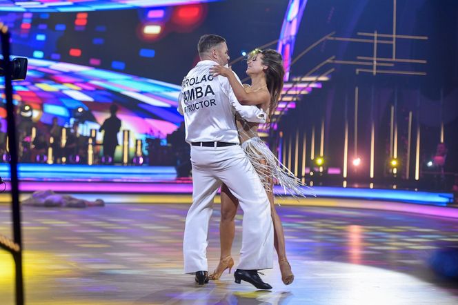 Widzowie mają dość Karolaka w „Tańcu z Gwiazdami”.  W sieci wrze po jego popisach