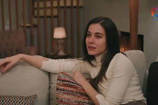 Złoty chłopak. Ferit całuje siostrę Seyran – widzowie nie mogą w to uwierzyć!