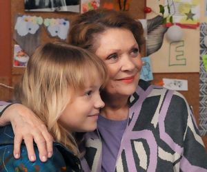 Barwy szczęścia odc. 3225. Emilka (Jessica Frankiewicz), Józefina Rawiczowa (Elżbieta Jarosik)