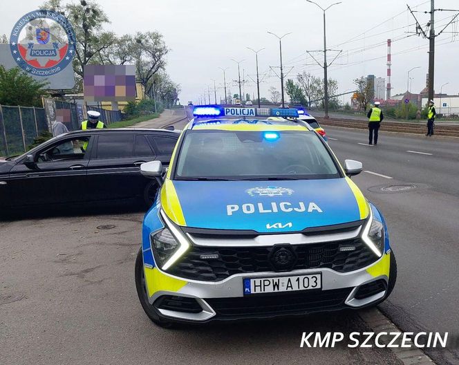 Szczecińscy policjanci podczas kontroli drogowych w okresie świąt Wielkanocnych