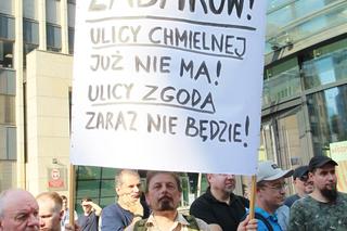 Pikieta mieszkańców Śródmieścia. Nie chcą zmian na ulicach w centrum. „Czujemy się wykluczeni”