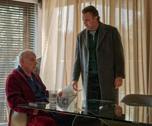 Na Wspólnej odc. 4040. Konrad Wysocki (Marek Bukowski), Hebel (Tadeusz Huk)