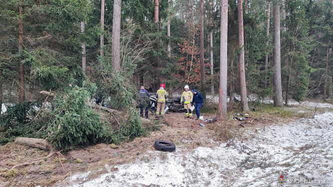 Makabryczny wypadek zniszczył życie 19-latka z Przasnysza! Czekał na pomoc 8 godzin, teraz znowu musi się uzbroić w cierpliwość [ZDJĘCIA]