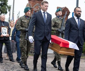 Po 80 latach doczekał się godnego pochówku. „Sosna” spoczął wśród żołnierzy niezłomnych w Bydgoszczy