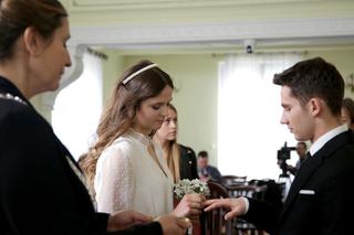 M jak miłość, odc. 1512: Lilka (Monika Mielnicka), Mateusz (Krystian Domagała)