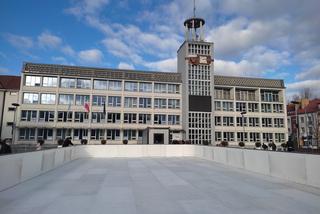 Atrakcja na ferie, czyli lodowisko przed koszalińskim ratuszem 