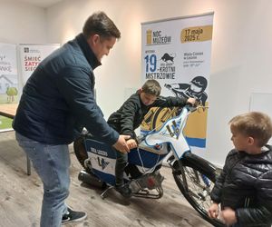 Żużlowa wystawa w Wieży Ciśnień w Lesznie. Cała o Unii Leszno