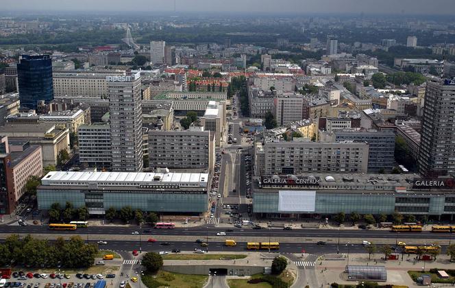 Aż trudno uwierzyć, że tak 20 lat temu wyglądała Warszawa. Miasto nie do poznania!